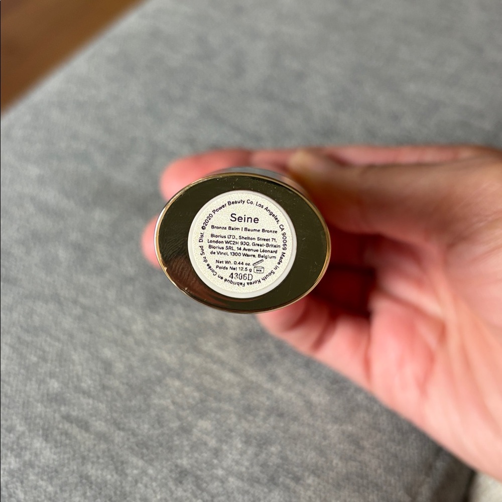 Merit Bronzing Stick - Picture 2 of 3